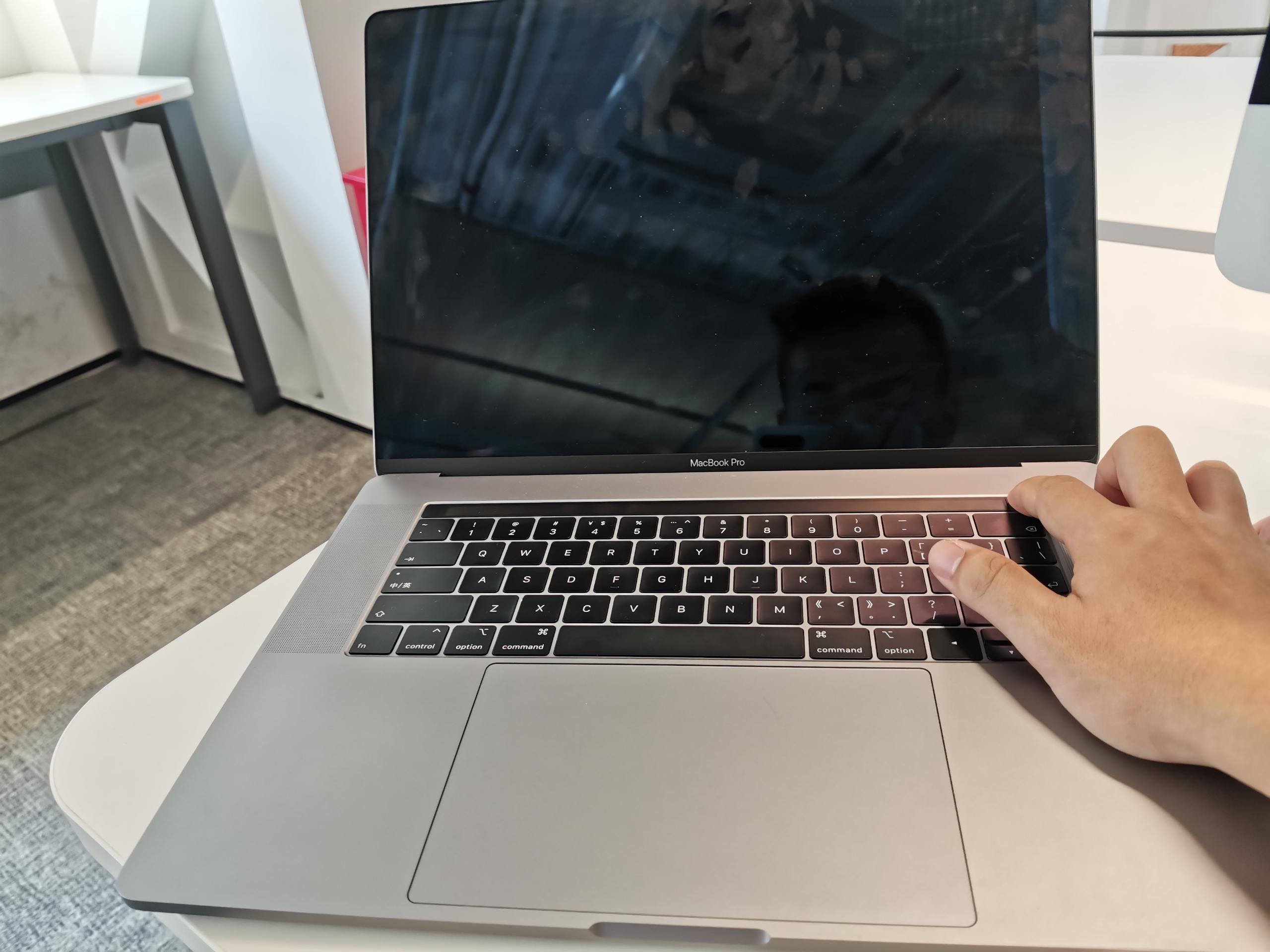 19macbookpro16，极限之嘲：突破还是玩笑？